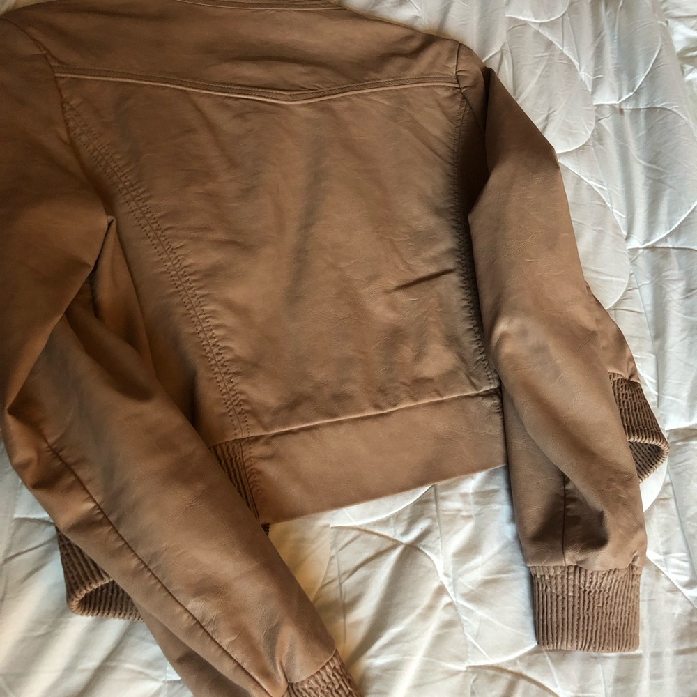 Jacket - Picture 4 of 4